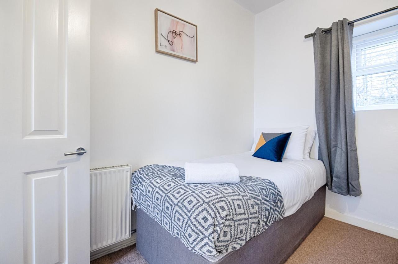 Parking, Smart Tv'S In All Rooms! Swansea Bagian luar foto