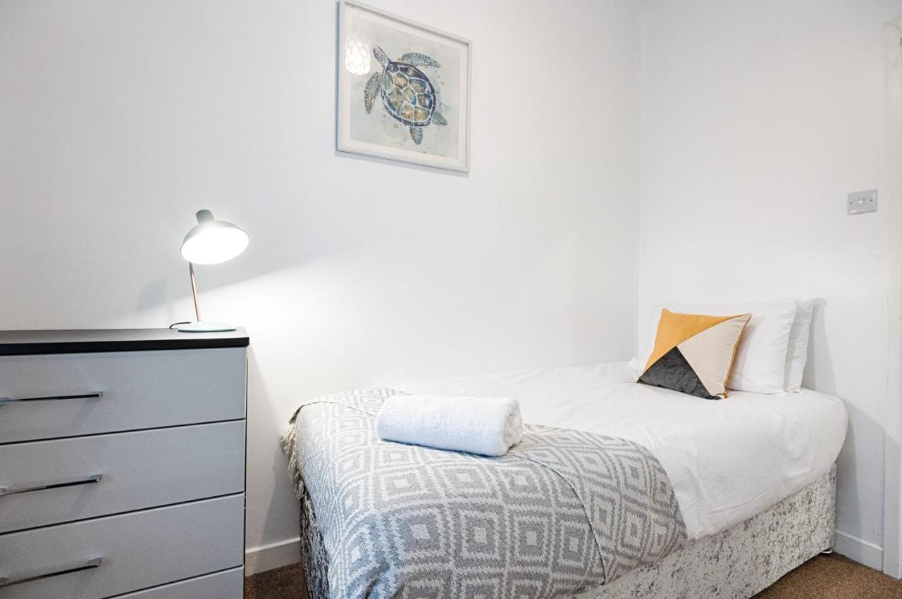 Parking, Smart Tv'S In All Rooms! Swansea Bagian luar foto