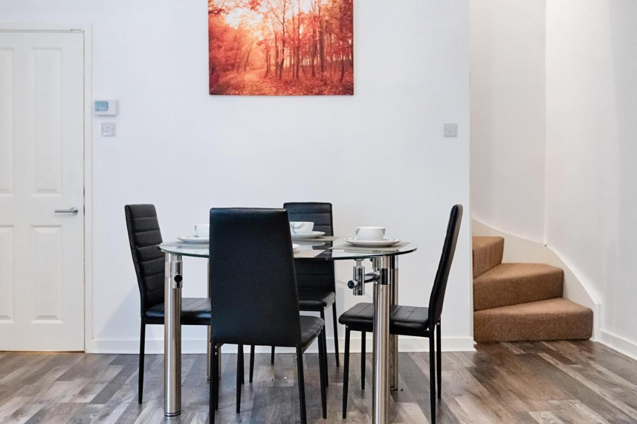 Parking, Smart Tv'S In All Rooms! Swansea Bagian luar foto