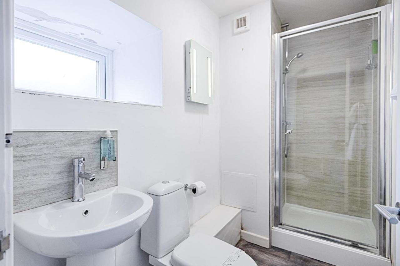 Parking, Smart Tv'S In All Rooms! Swansea Bagian luar foto
