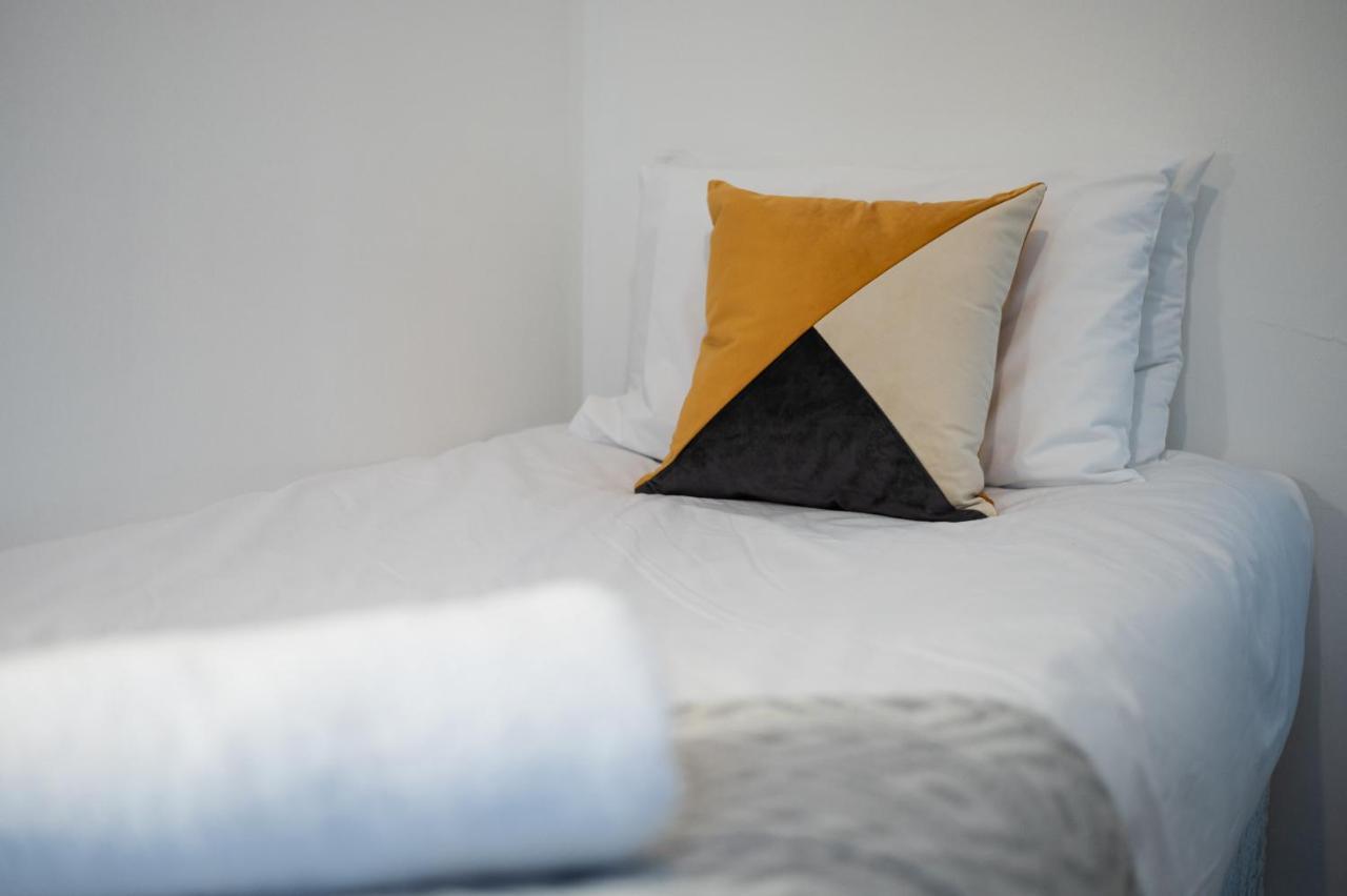 Parking, Smart Tv'S In All Rooms! Swansea Bagian luar foto
