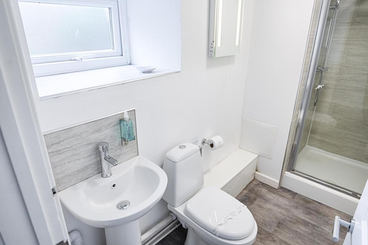 Parking, Smart Tv'S In All Rooms! Swansea Bagian luar foto
